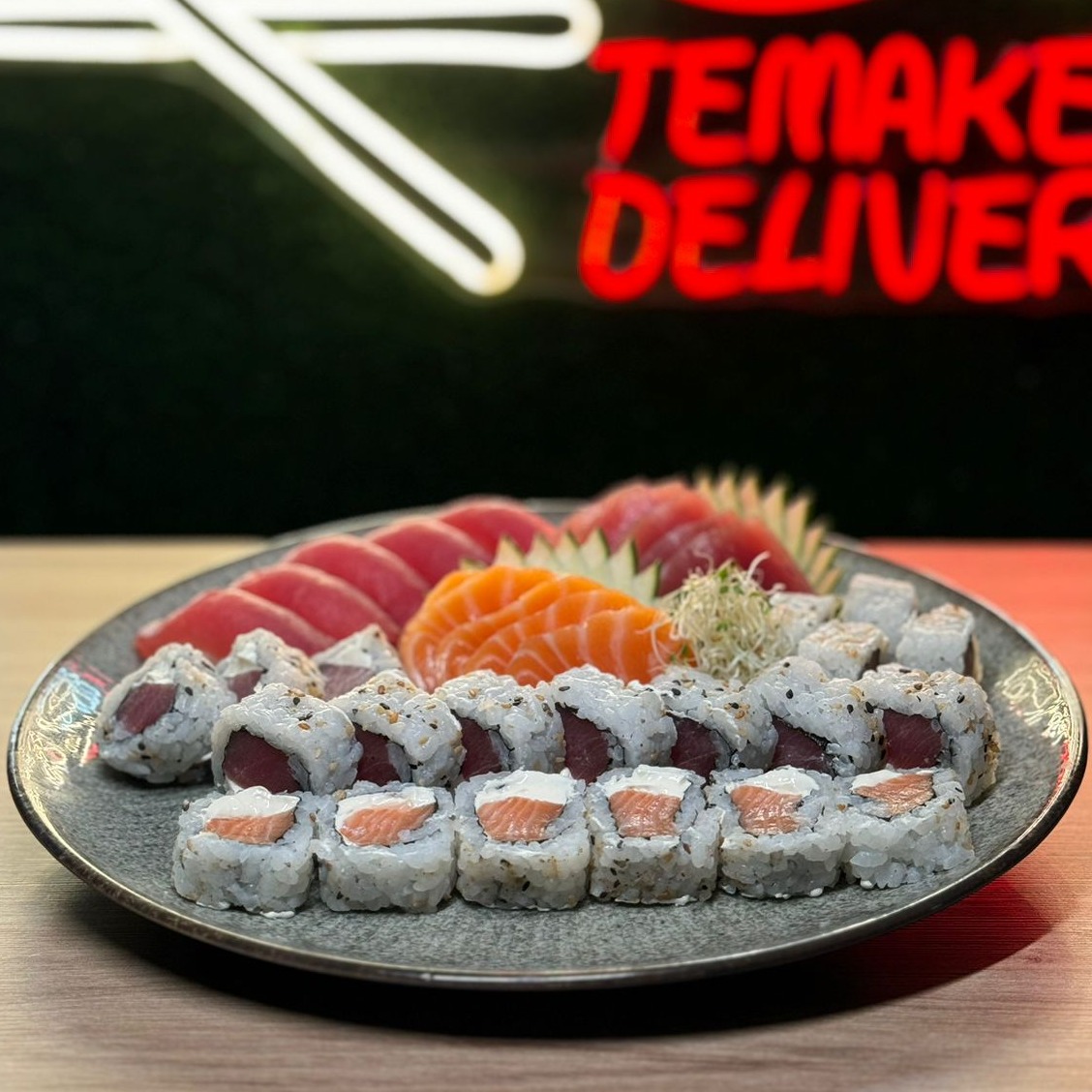 Combo Saikô Misto Salmão e Atum (35 peças)