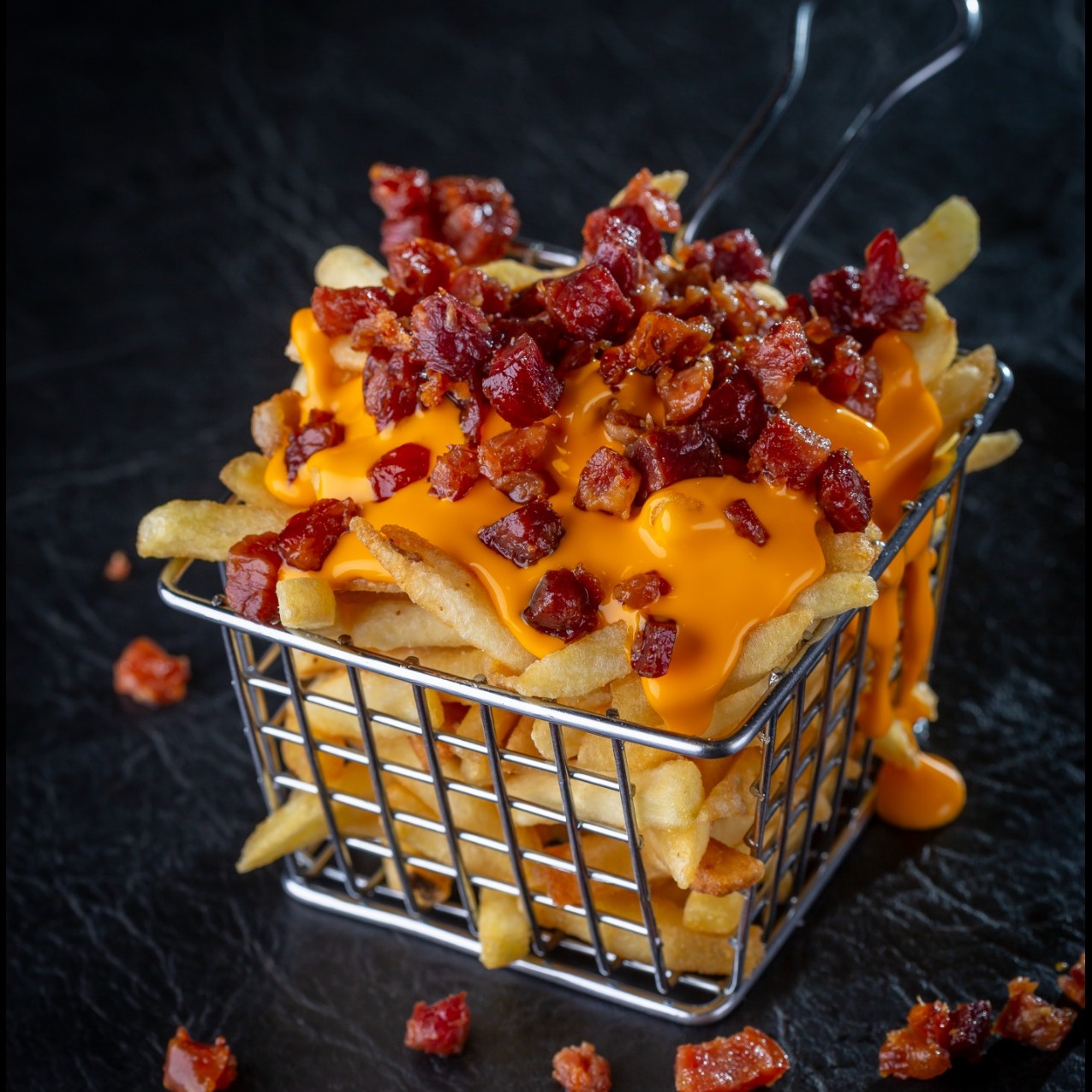 BATATA FININHA C/ CHEDDAR E BACON