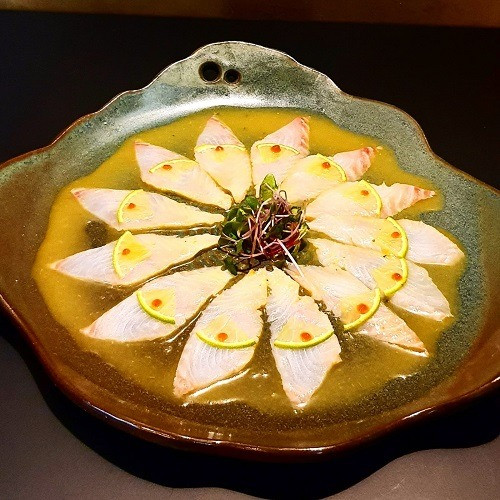 CARPACCIO DE PEIXE BRANCO