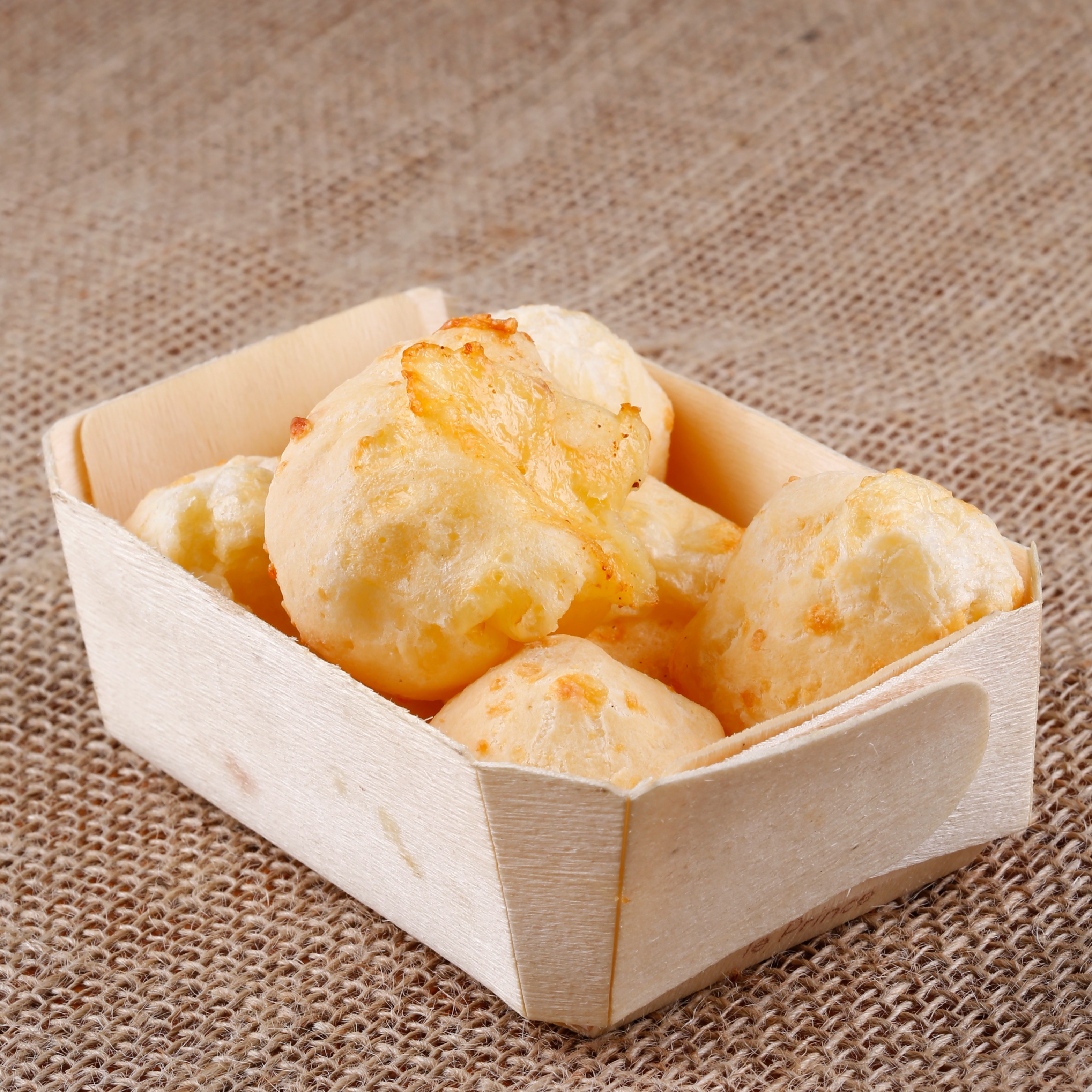 Pão de queijo  (aprox:  ,100g)