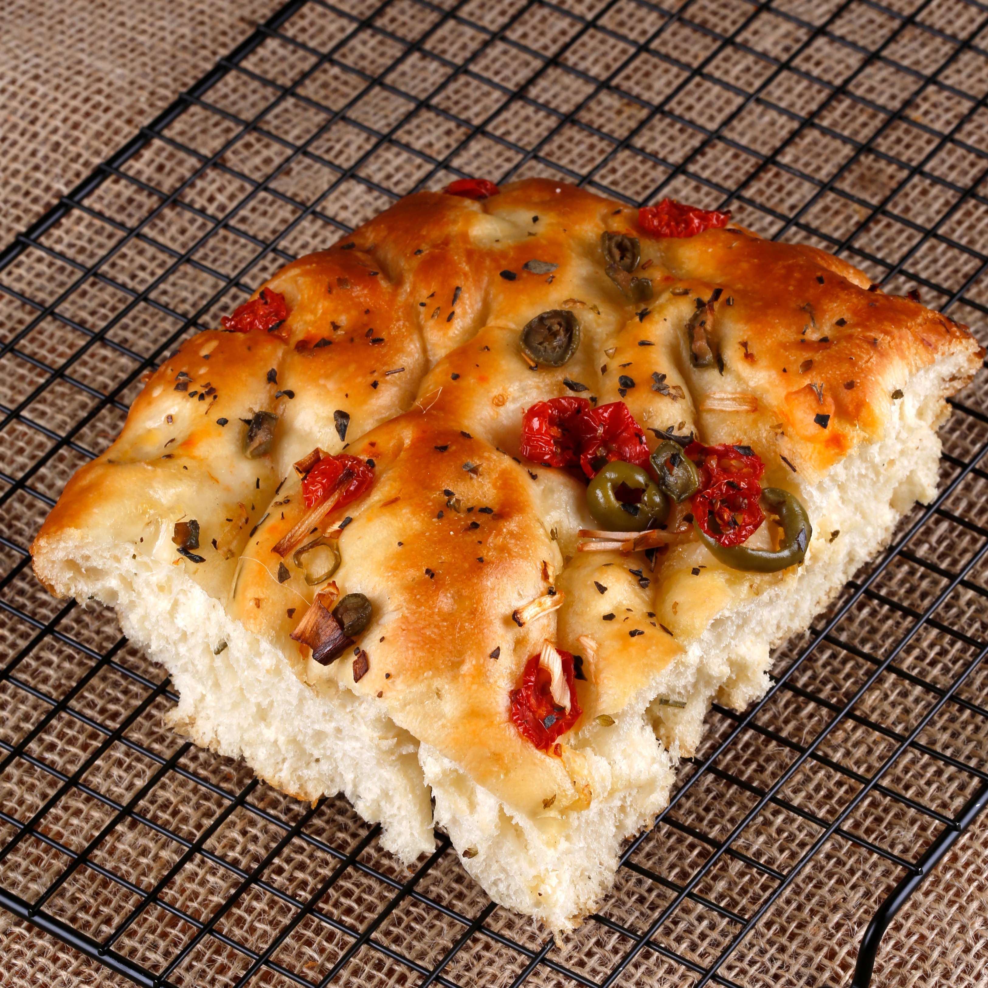 Focaccia de tomate c/azeitona (aprox: ,170g