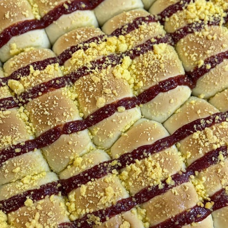 Pão de Farofa com Goiabada