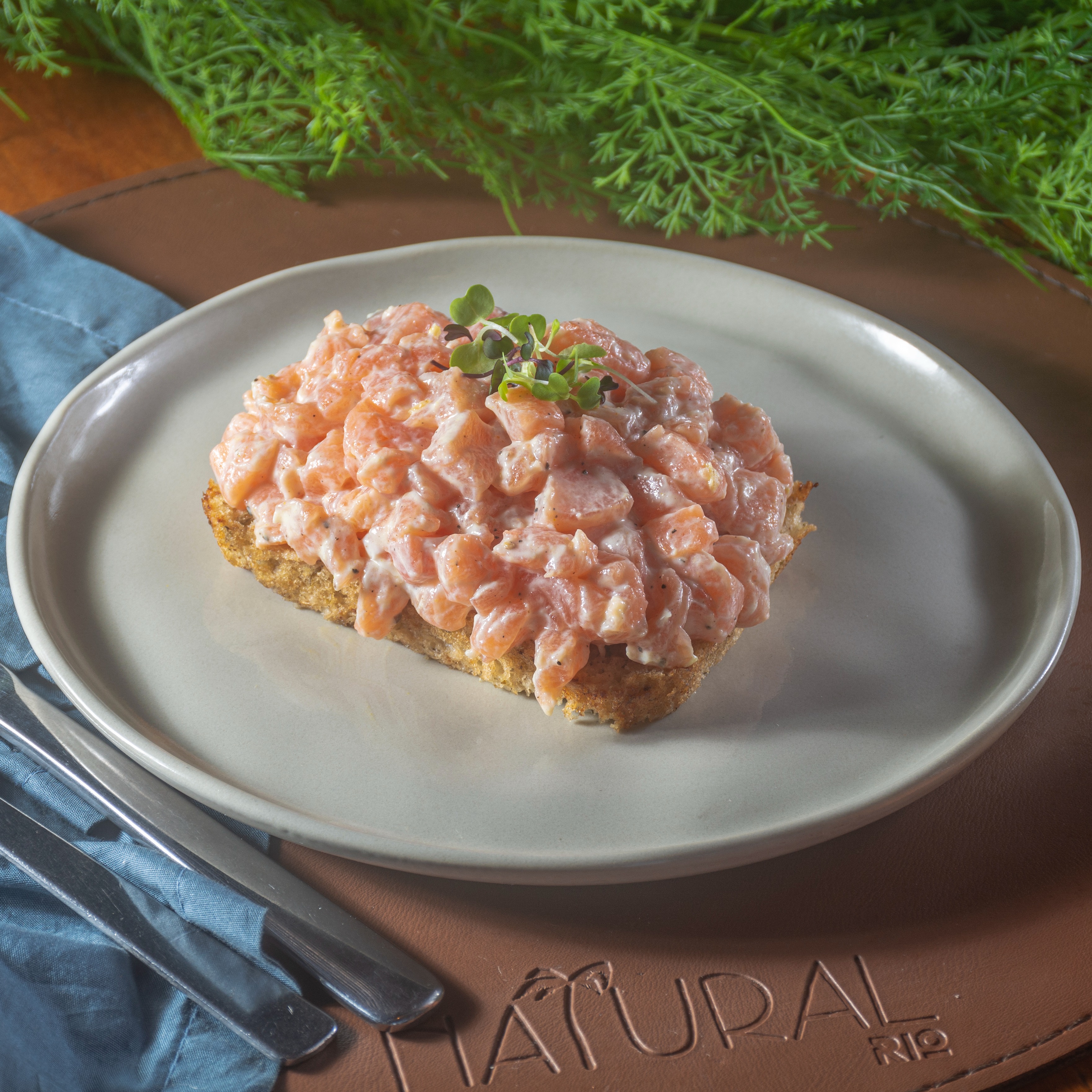 Bruschetta de Salmão