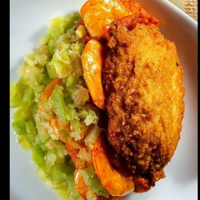 Mini Acarajé Completo com Camarão com Casca 