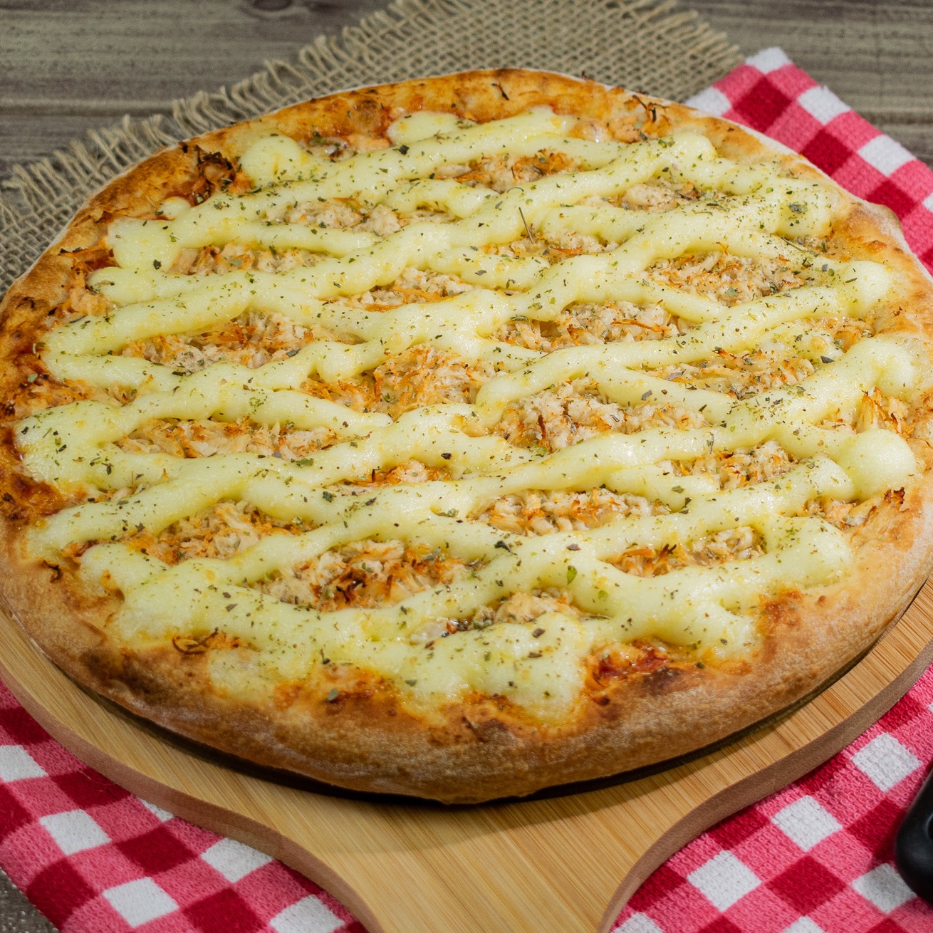 Pizza Salgada 40cm 1/2 Calabresa + 1/2 Frango com Catupiry 15off