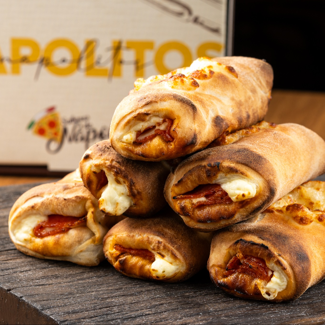  Napolitos de pepperoni com creamchesse