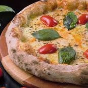 PIZZA PEQUENA (4 FATIAS)