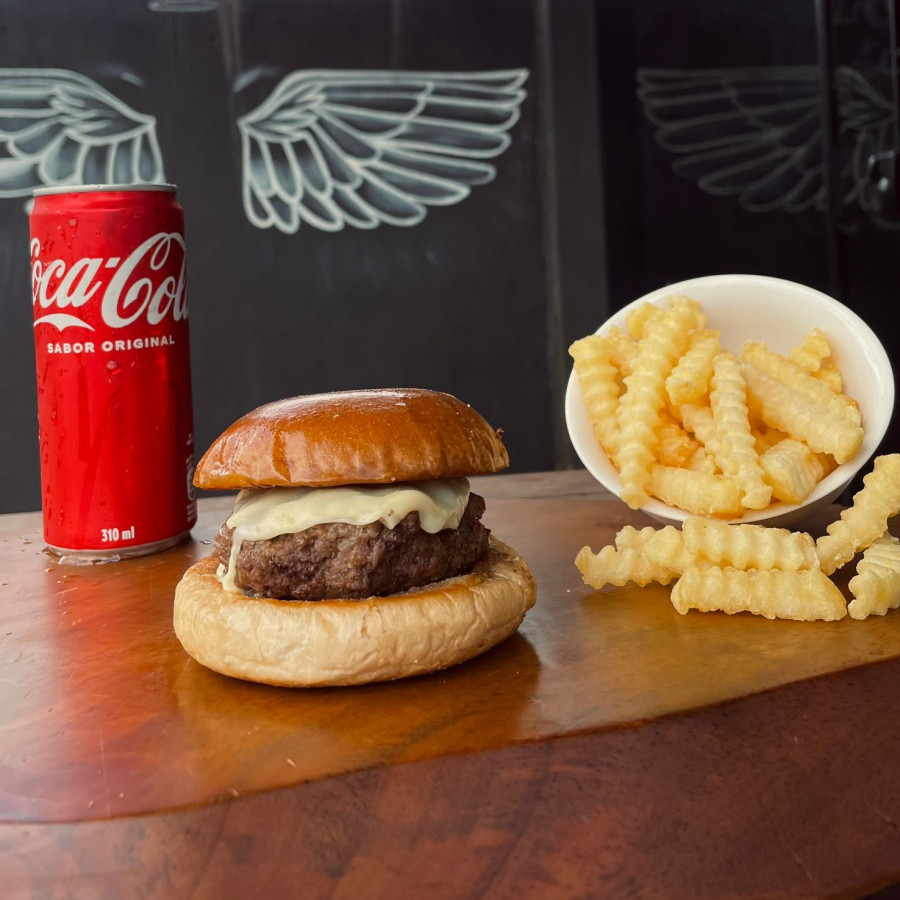 Combo Burger + batata e refrigerente