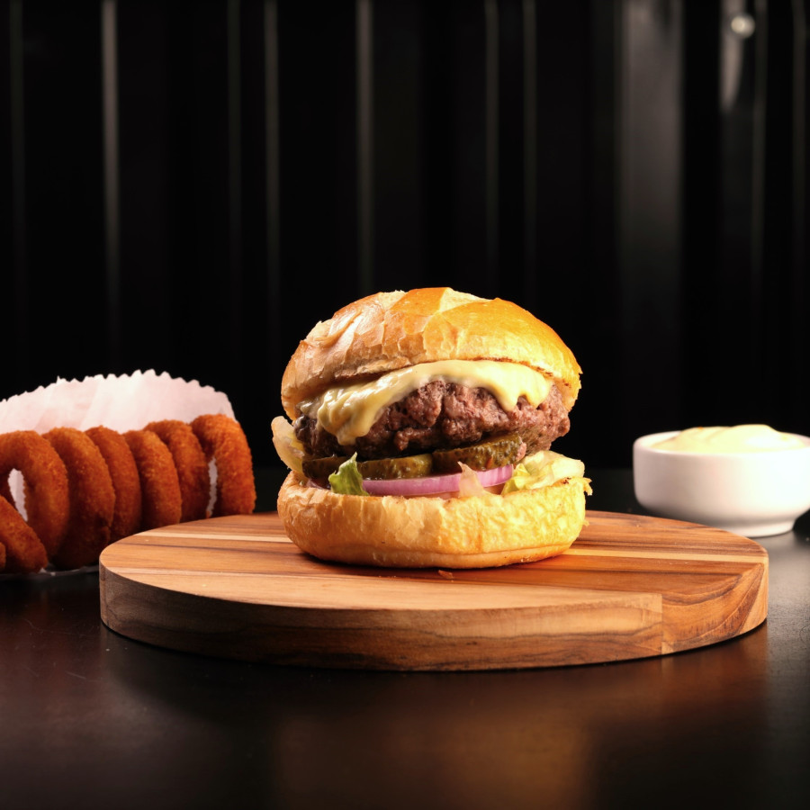 Combo Burguer  Salada + Fritas e Refrigerante