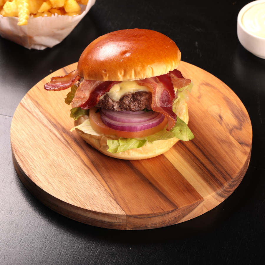 Combo Burguer bacon+ fritas e refrigerante