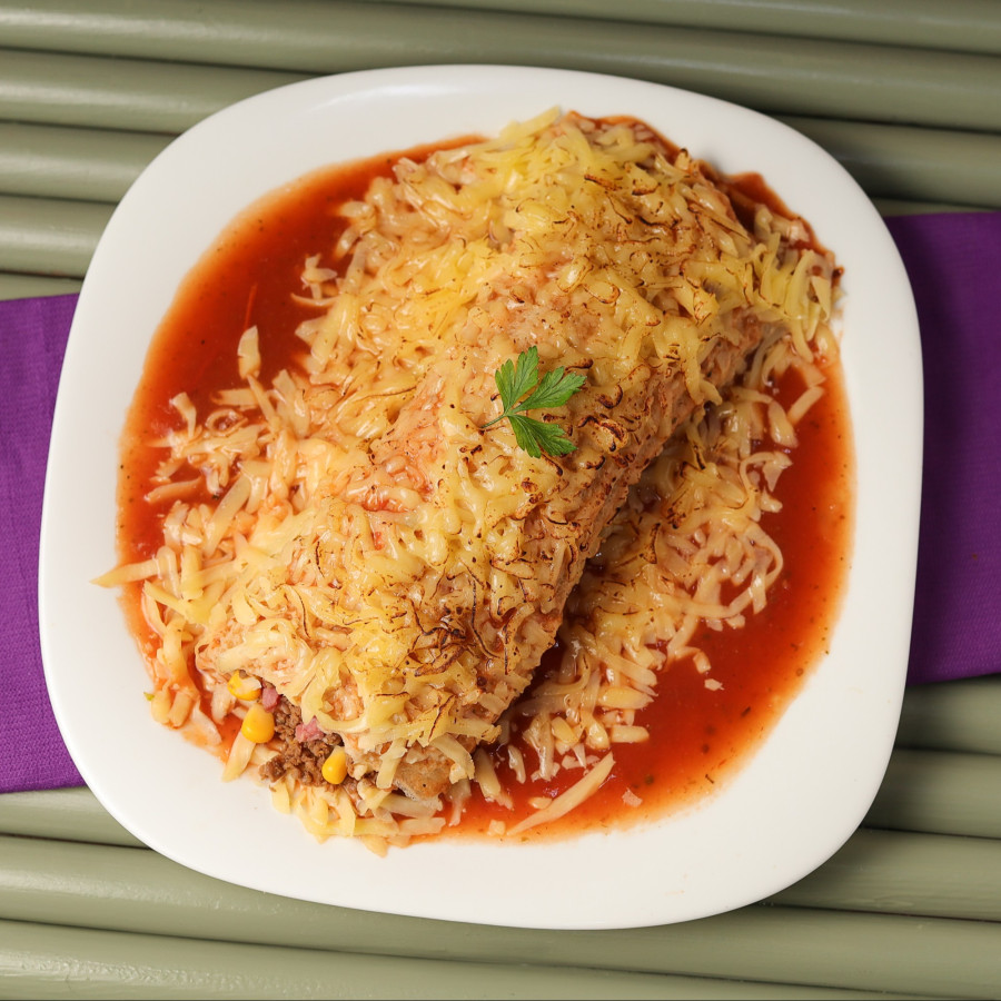 PANQUECA DE PRESUNTO E QUEIJO