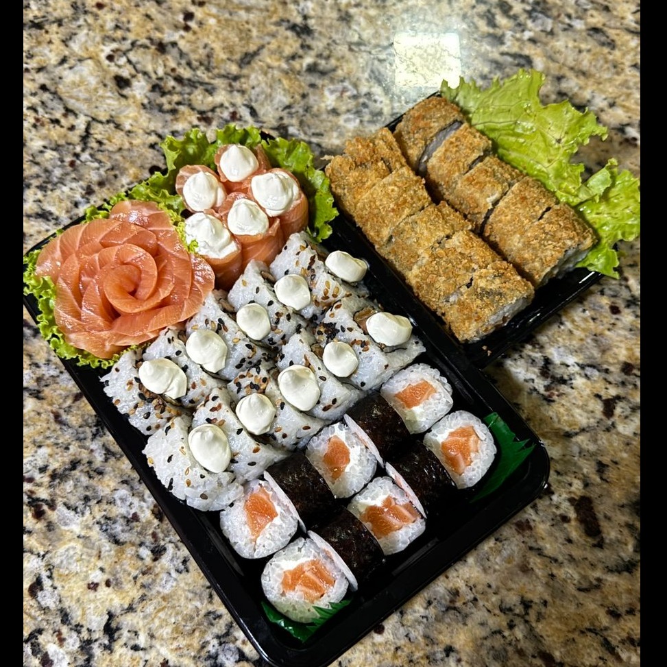 40 peças + Pizza Hot