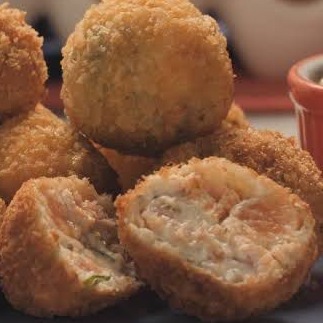 Bolinho de Salmão