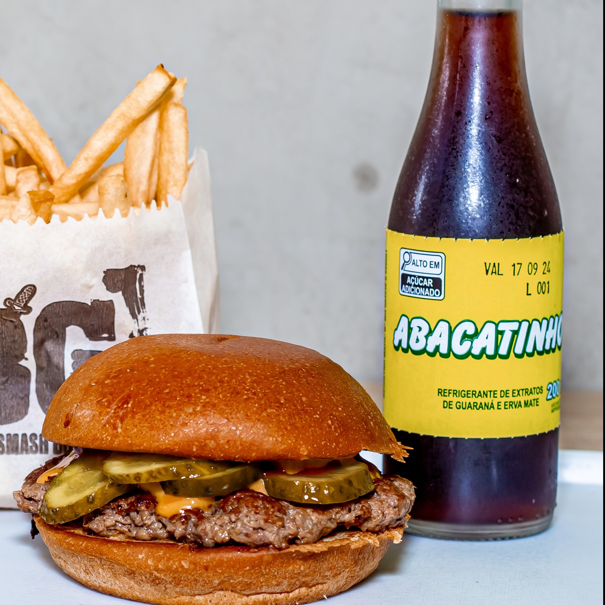 Cheese Burguer + Refri 