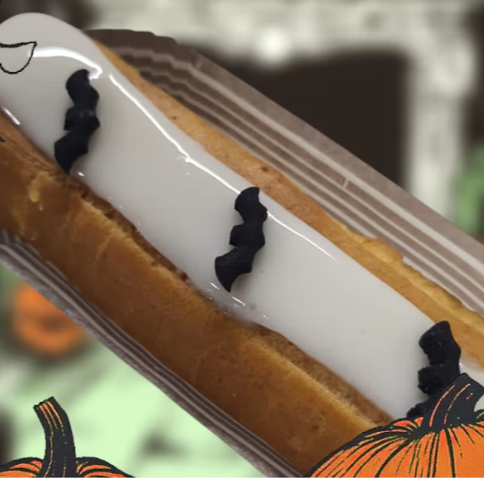 Eclair de baunilha com decoração de Halloween