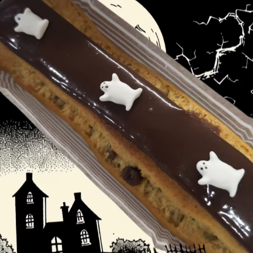Eclair de Chocolate com decoração de Halloween