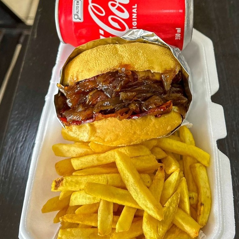 Combo Individual Caramelizado + Fritas + Coca