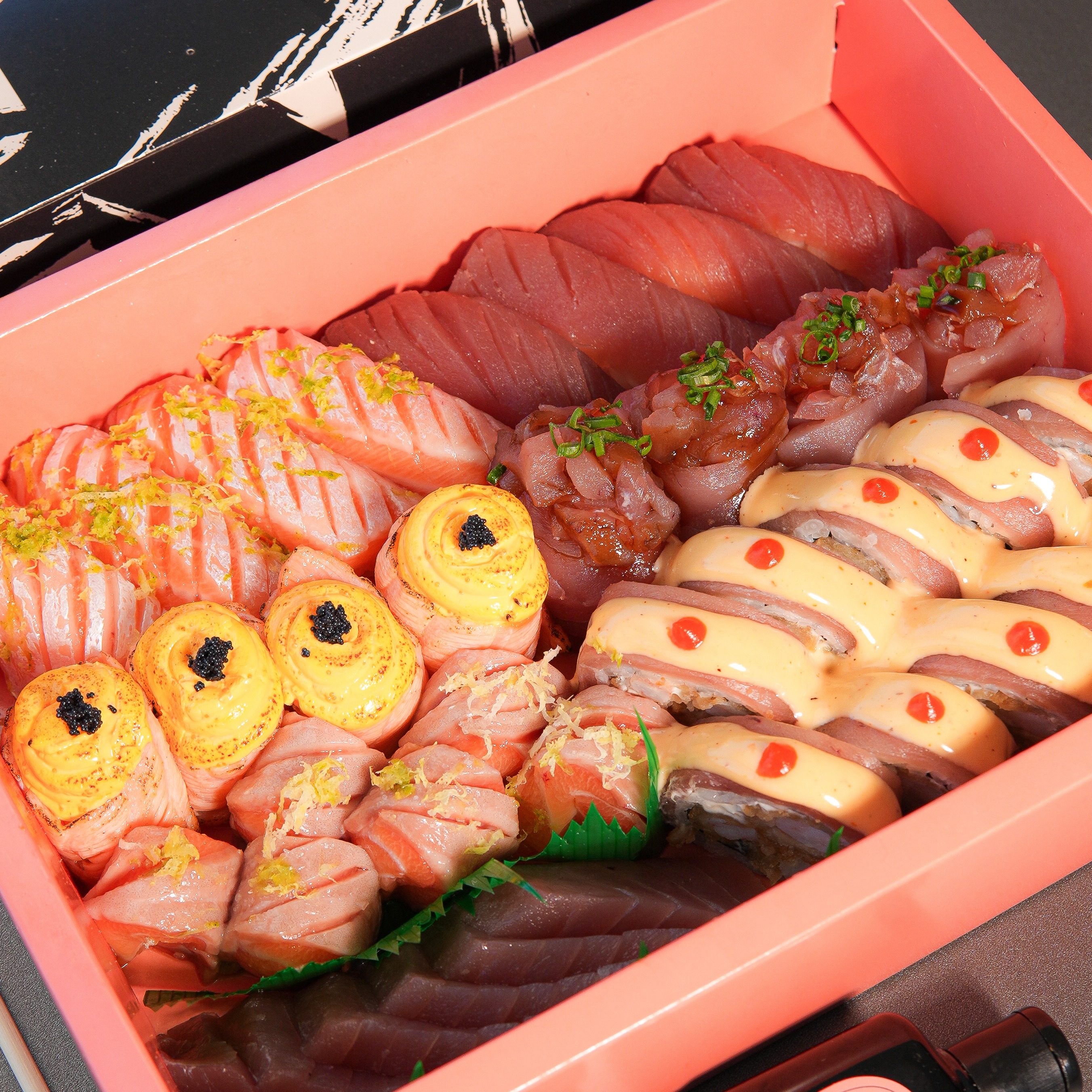 Combo Shake Tuna (38 peças) + Tartar de Atum