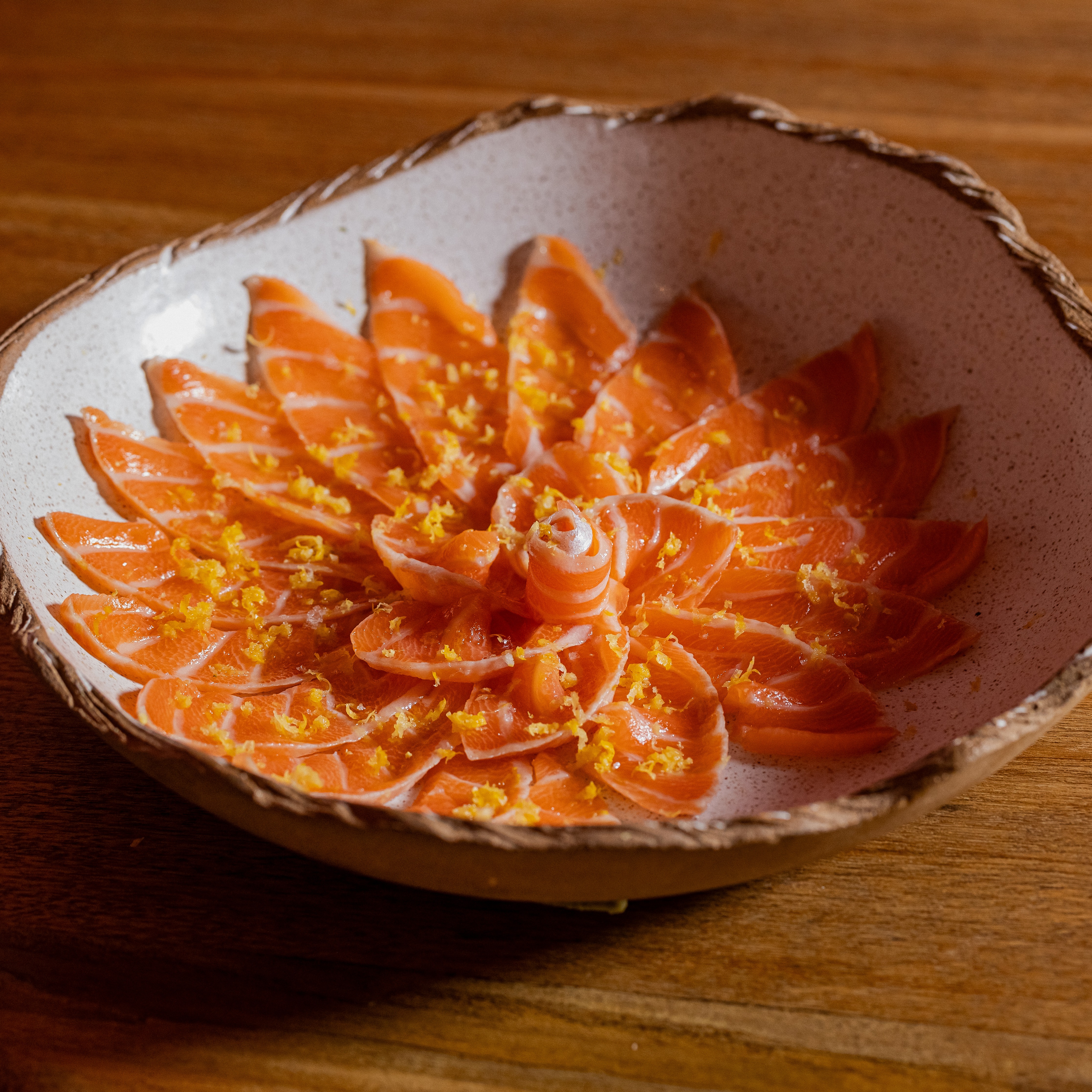 Carpaccio de Barriga de Salmão