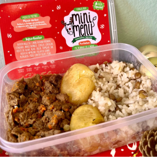 Picadinho de carne, arroz com lentilha e batata ao forno