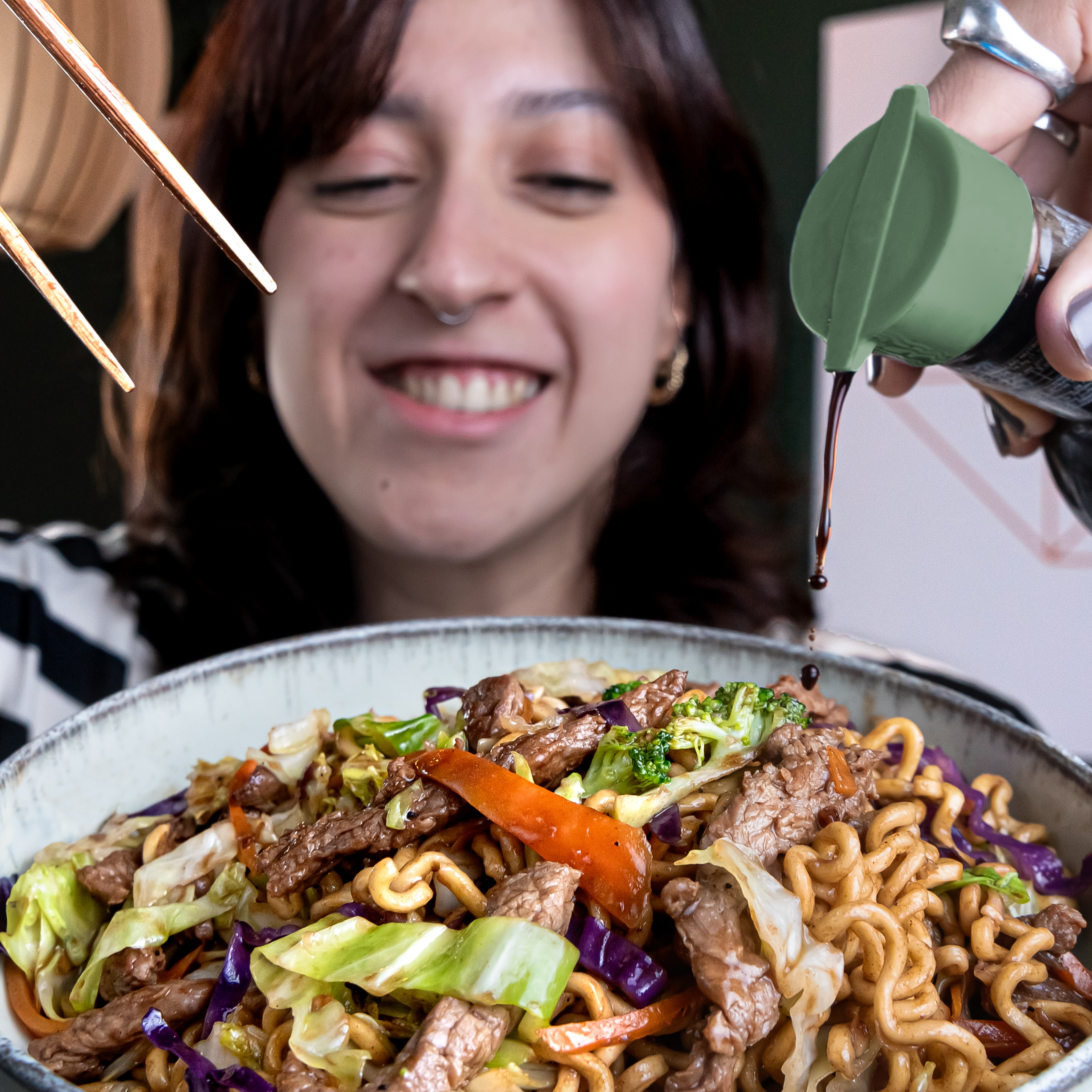 Yakisoba frango ou legumes + Bebida