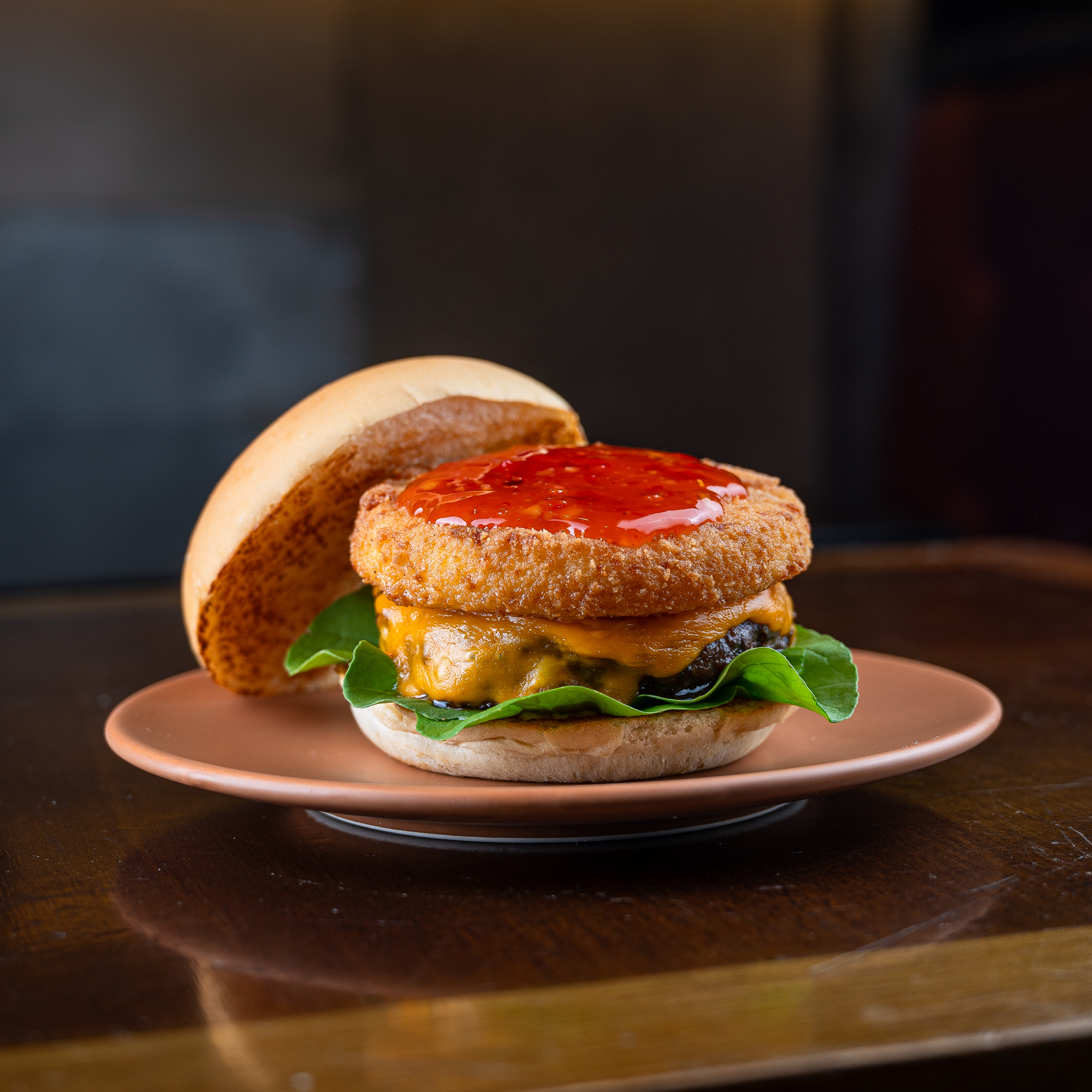 Catupiry Chunch (Burguer + Catupiry Empanado + Geleia de Pimenta)