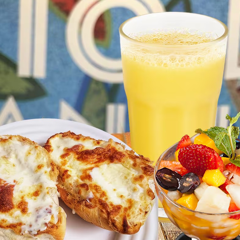 Combo 3 | Pão na chapa com Catupiry, suco e salada de frutas