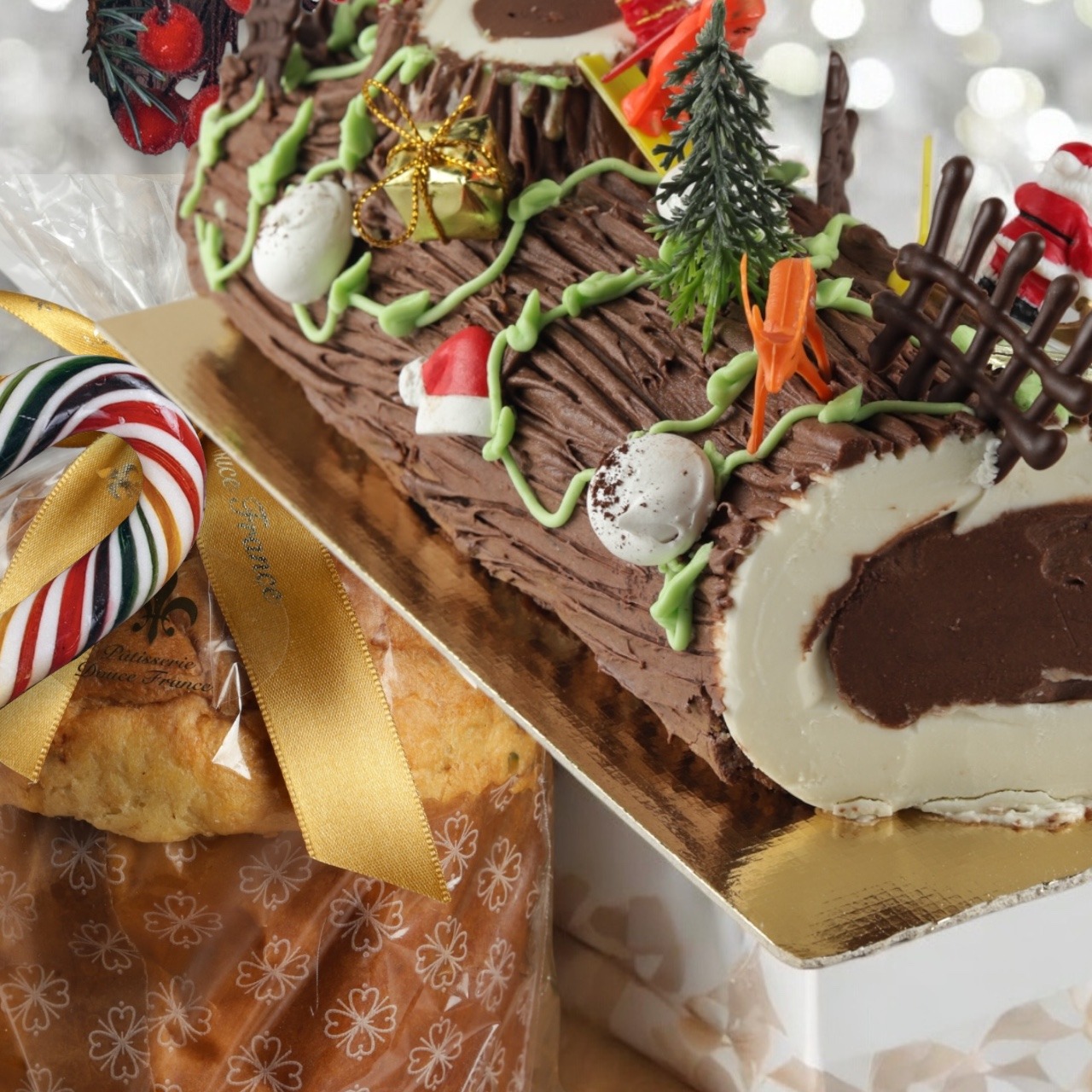 Combo Bûche de Nöel de Pistache 04 pessoas e 01 Panetone de frutas 550g.