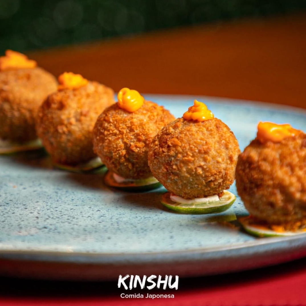 China boll  12 unidades + molho especial