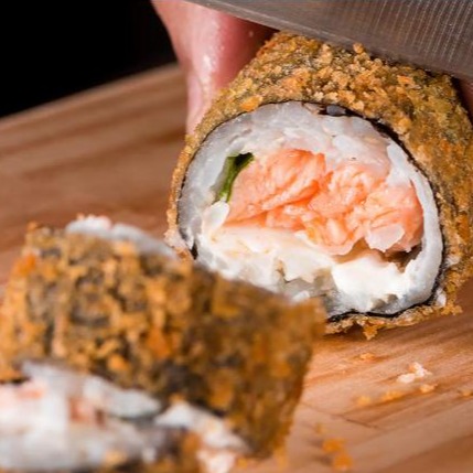 12 hots salmão filadélfia de brinde  em pedidos acima de R$150,00! válido somente para pagamento em dinheiro, débito ou crédito!