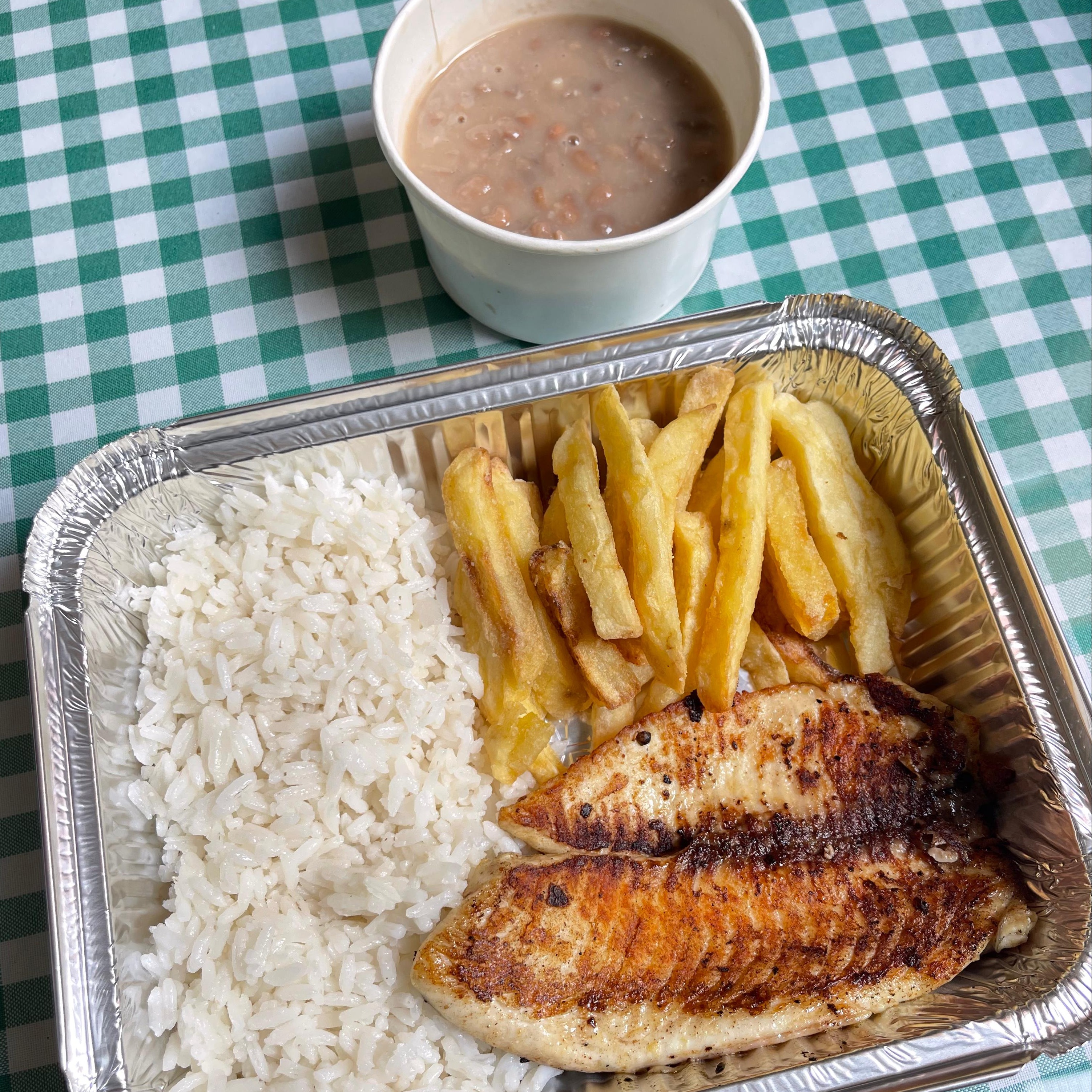 Filé de tilápia grelhada 