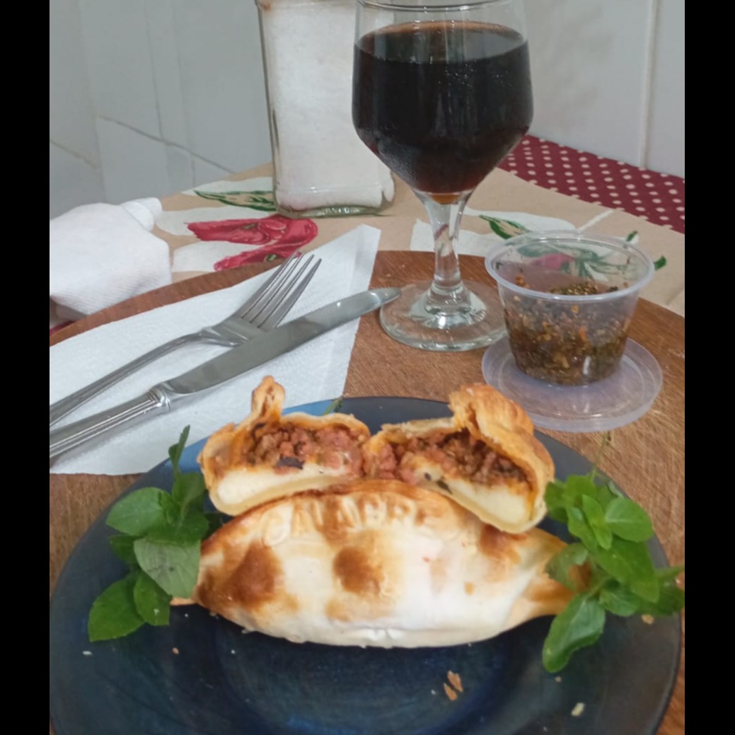 Empanada de Carne a Bolonhesa  