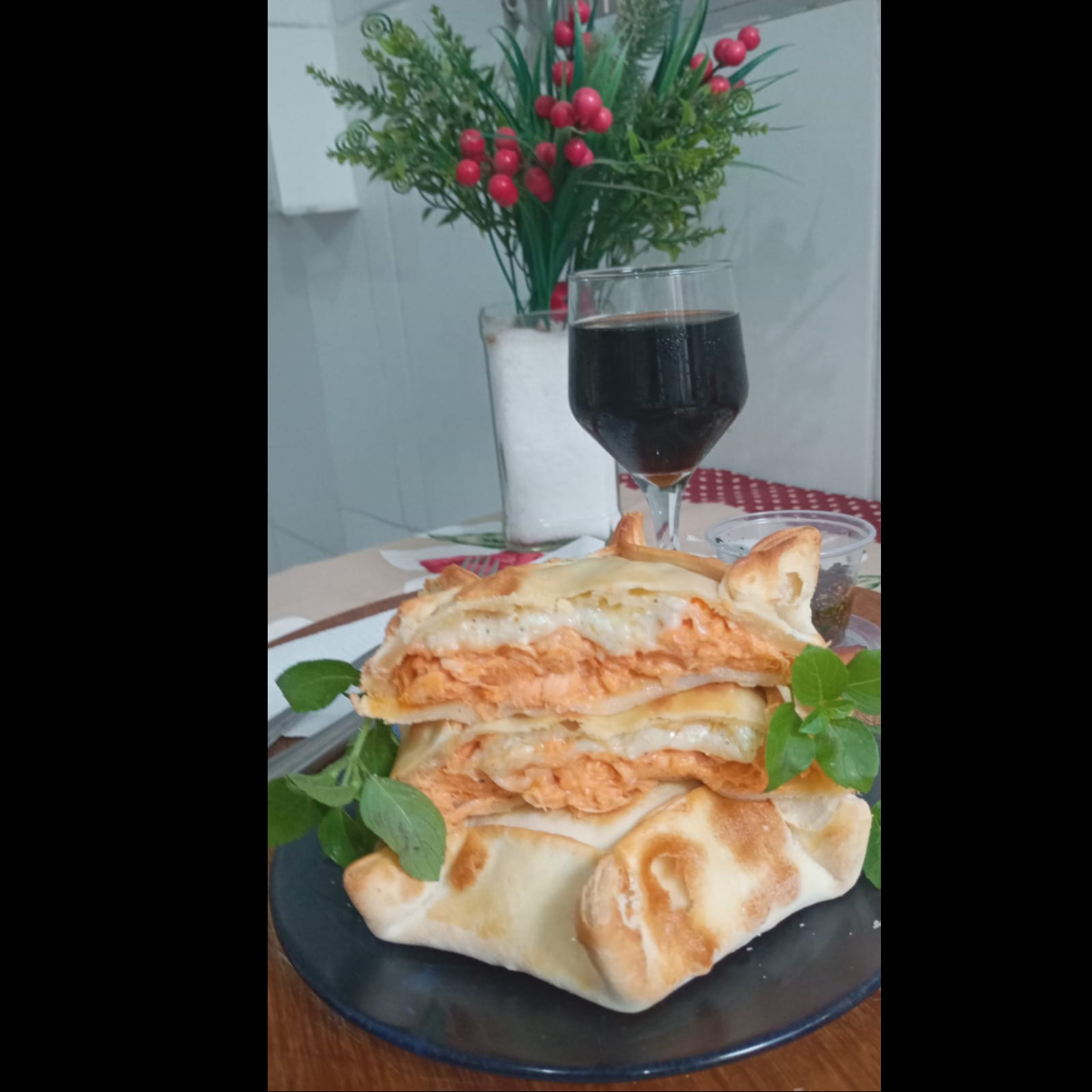 Empanada Redonda de Frango e   