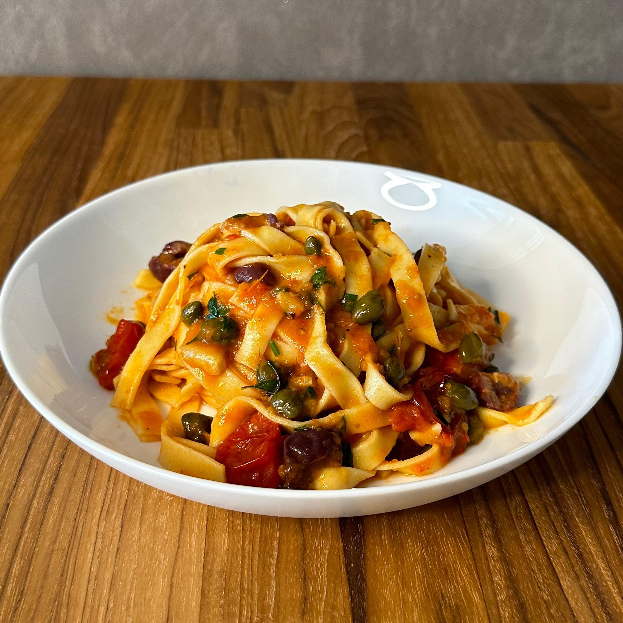 Tagliatelle Alla Putanesca