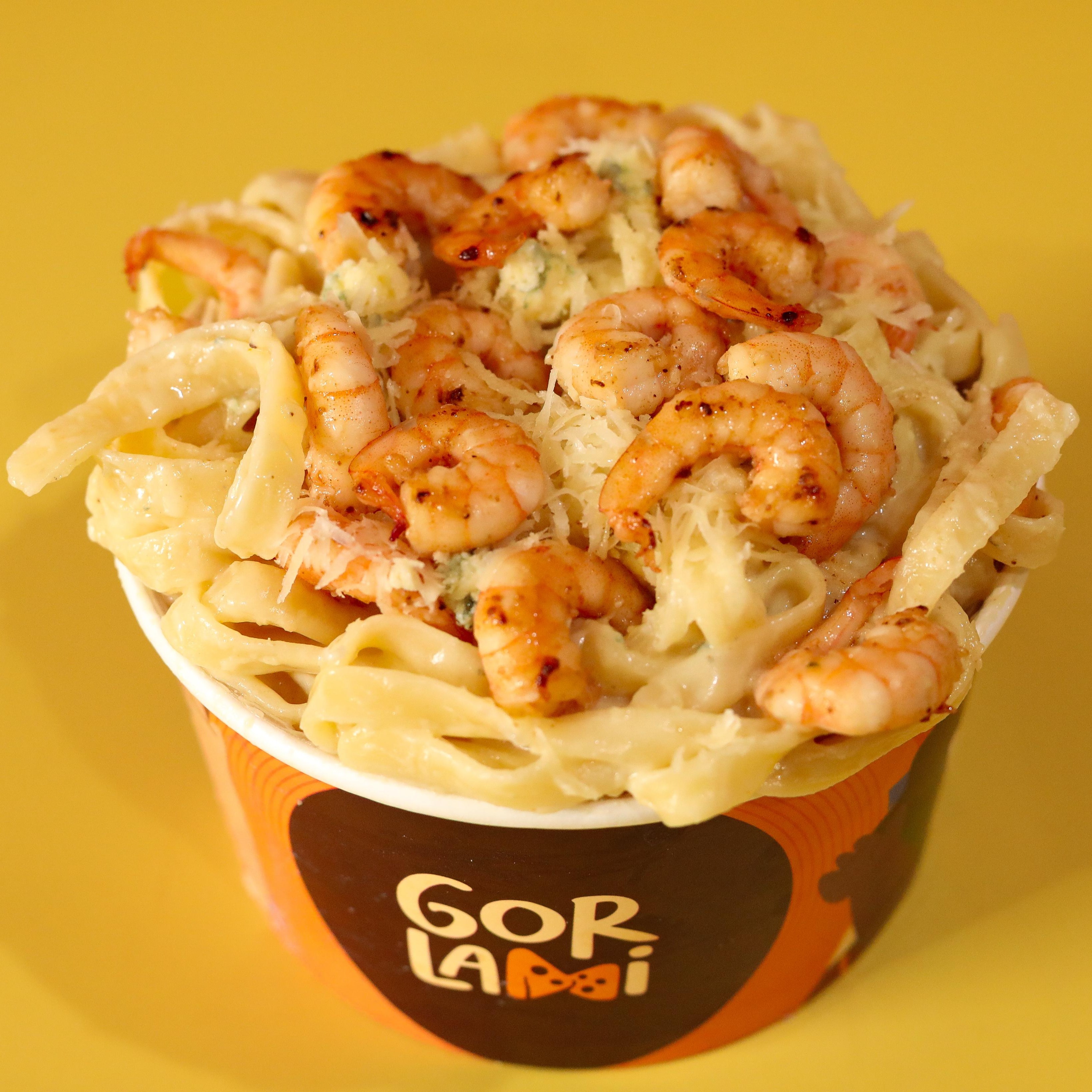 Massa Camarão aos 4 Queijos