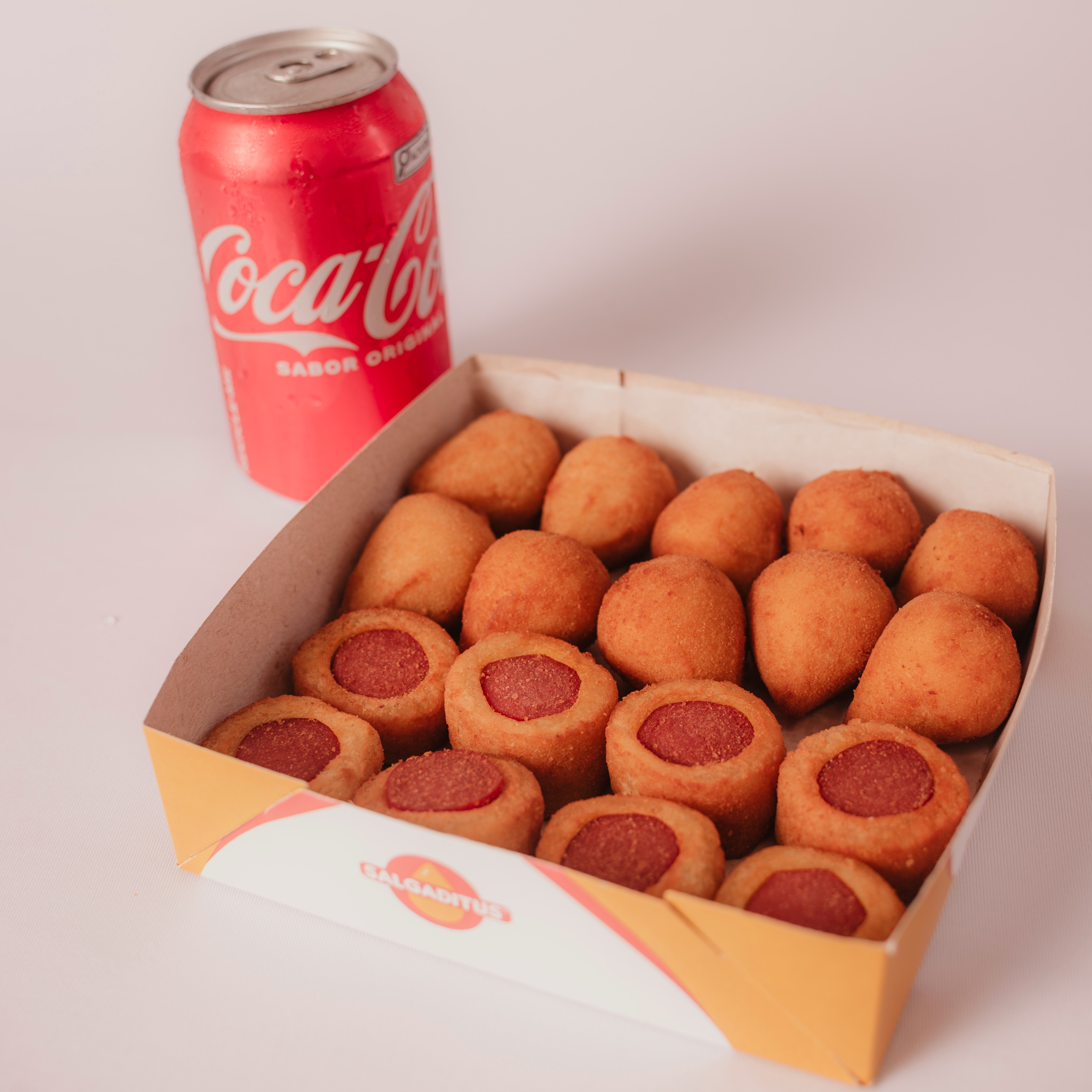 20 Salgaditus + Refri Lata 350ml