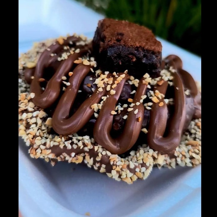 CESTÃO DA PROSPERIDADE DE FERRERO E BROWNIE