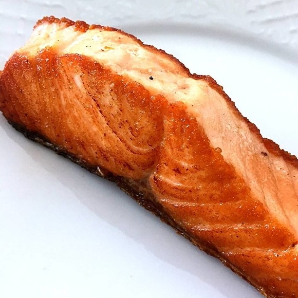 Salmão Grelhado + Nhoque + Legumes Salteados