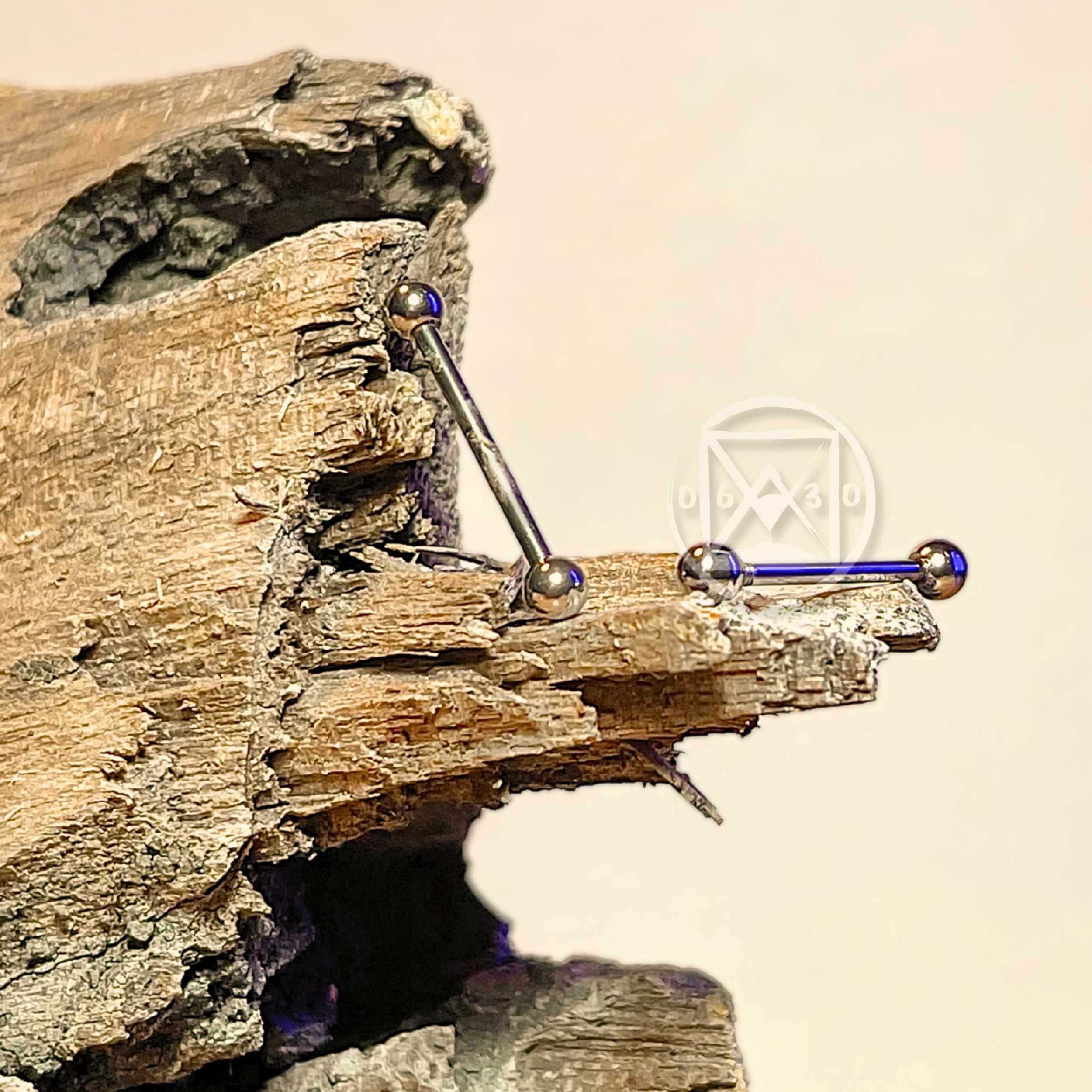 JÓIA BARBELL RETO 1.5MM