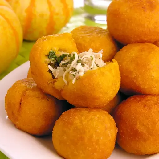 BOLINHO DE QUEIJO