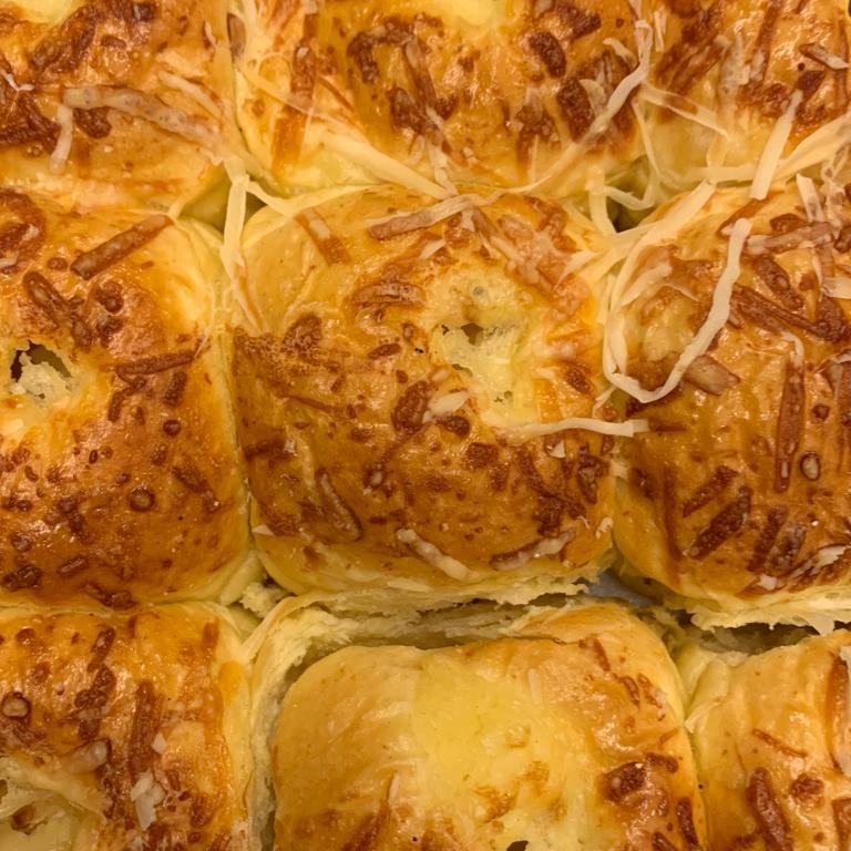 - Brioche de Paris com Catupiry (06 unidades)
