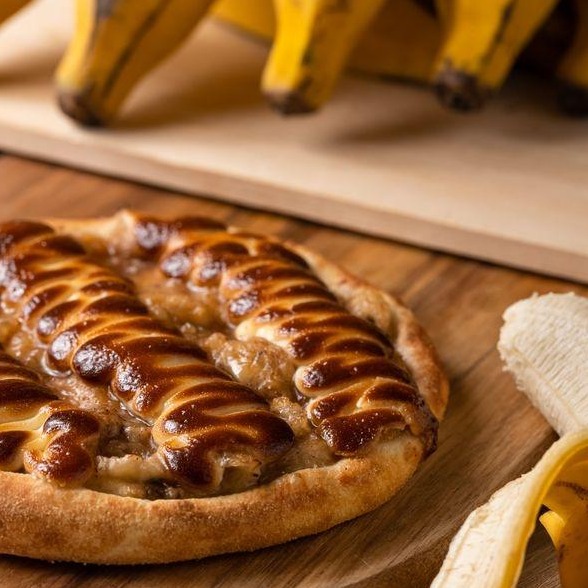 Tortinha folhada banana nevada