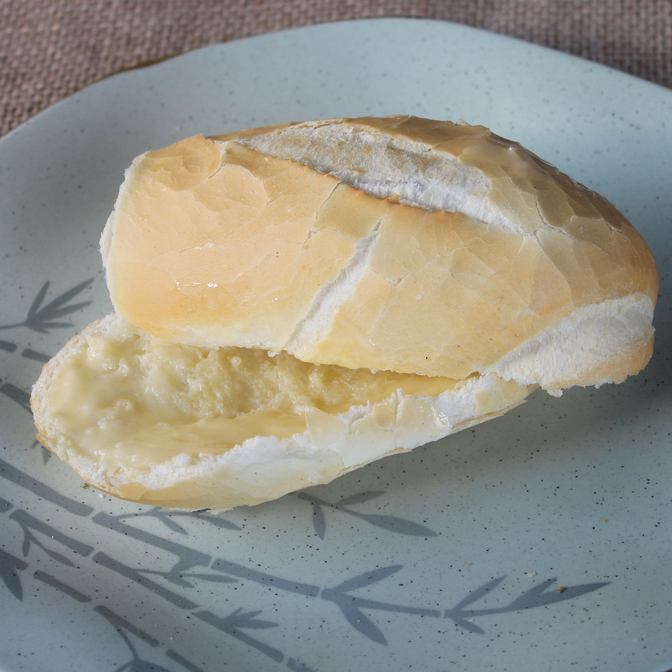 PAO FRANCES C/MANTEIGA NA CHAPA