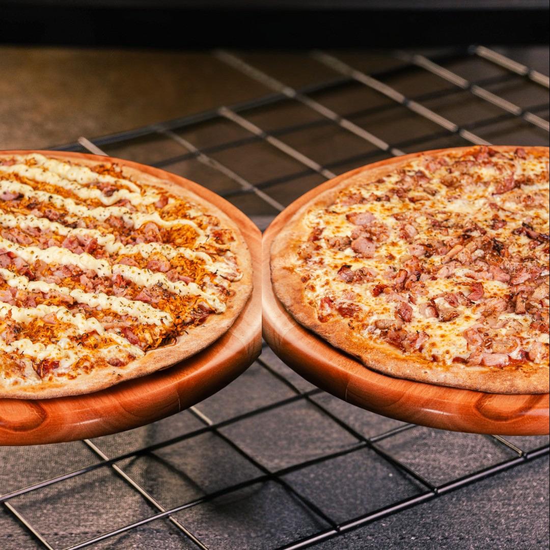 Duas Pizzas Família 35cm cada