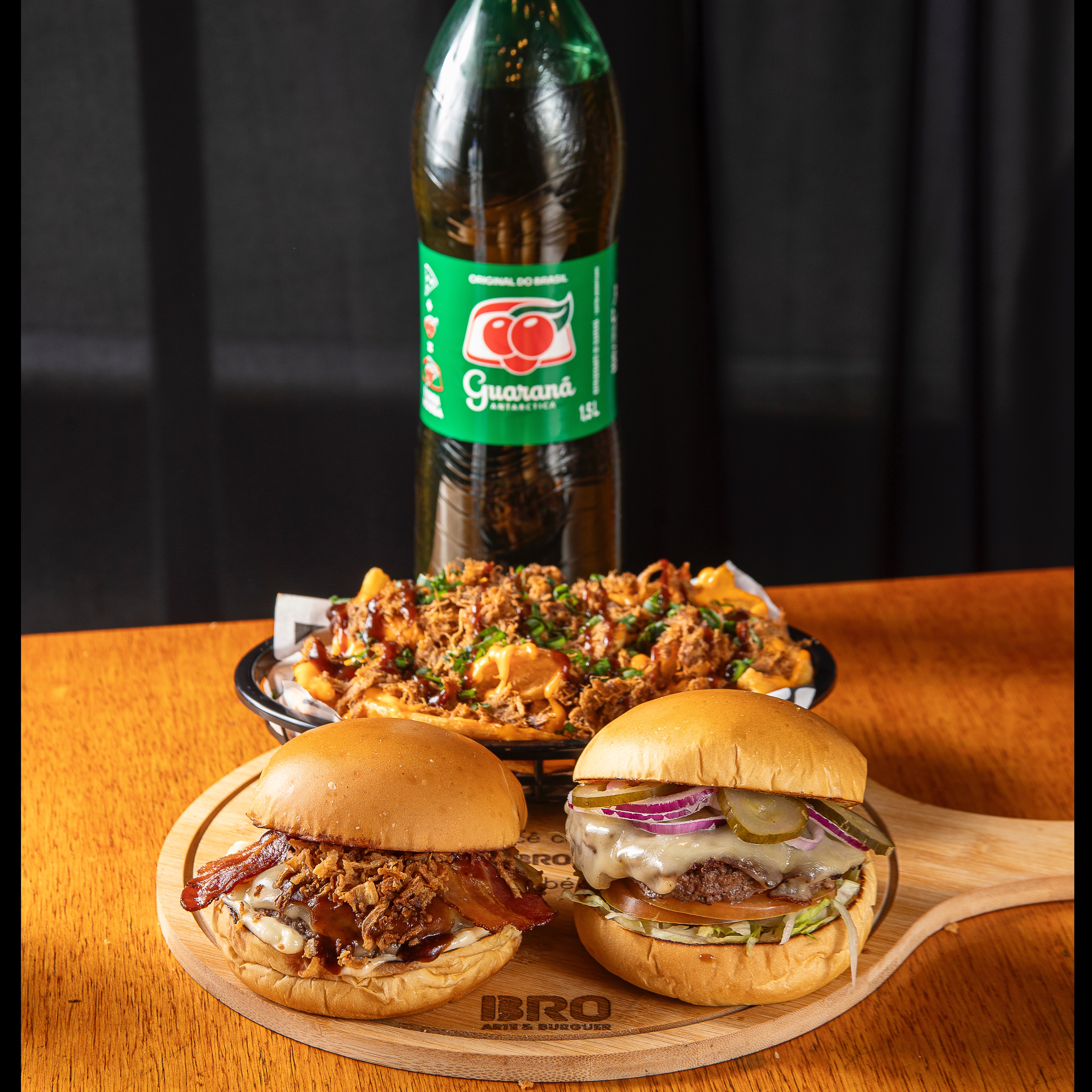 Escolhe seus Hamburgueres + batata + Guaraná 1,5L
