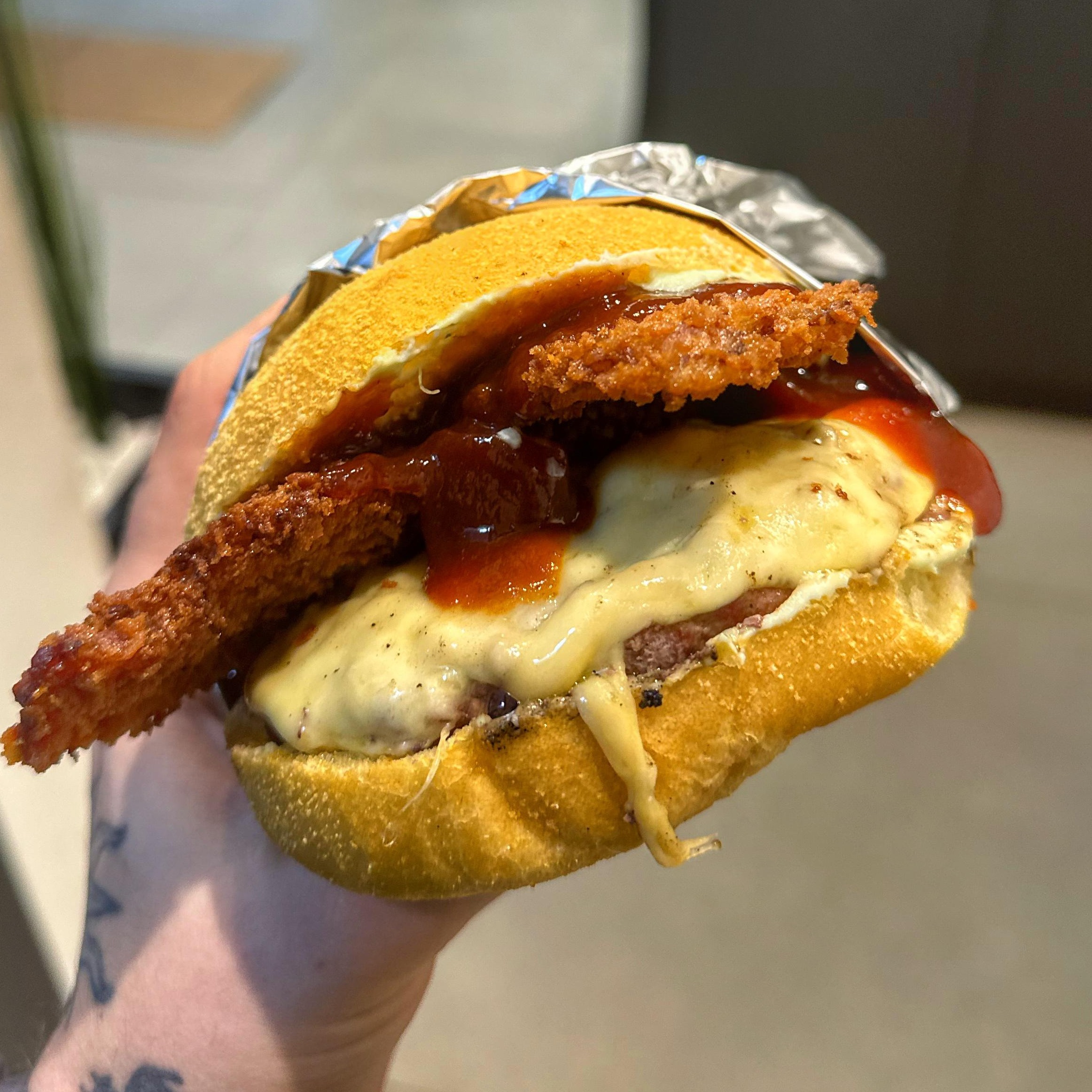 Simples Bacon empanado e Goiabada 