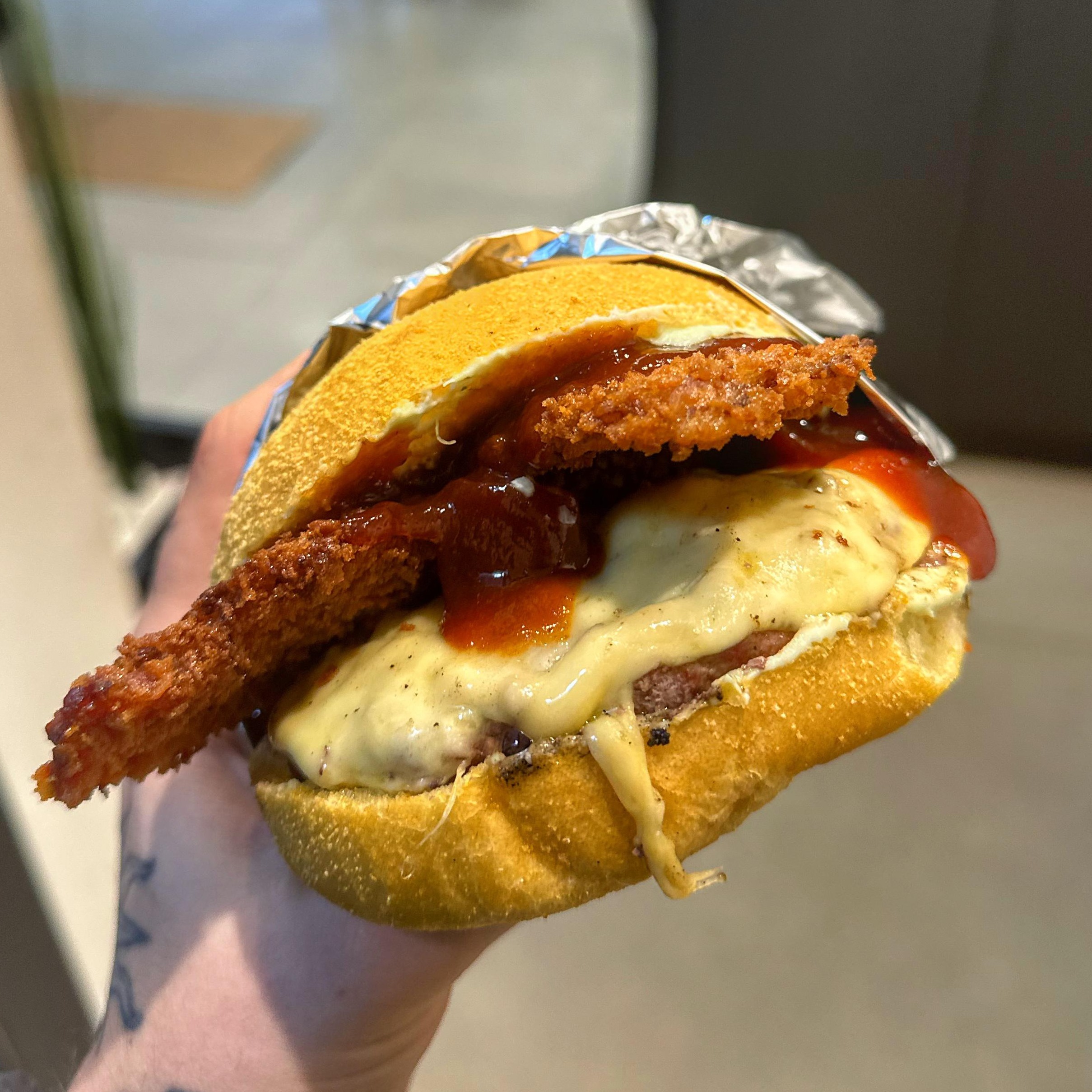 Simples Bacon empanado e Goiabada