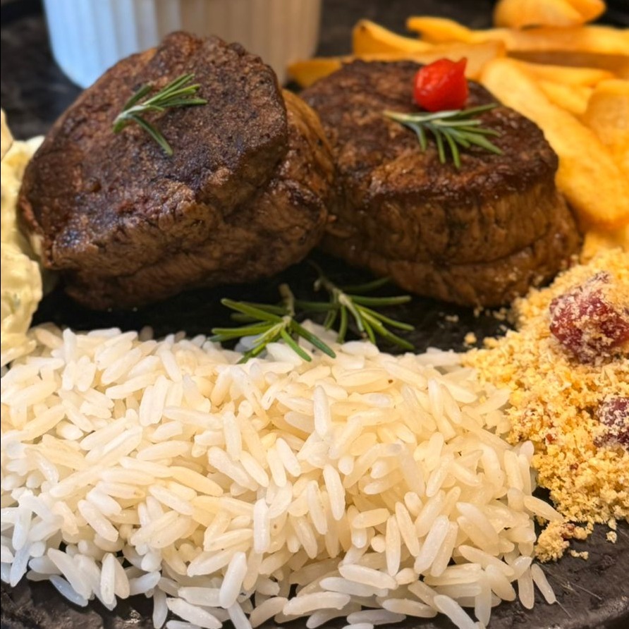 Filé Mignon À Parmegiana