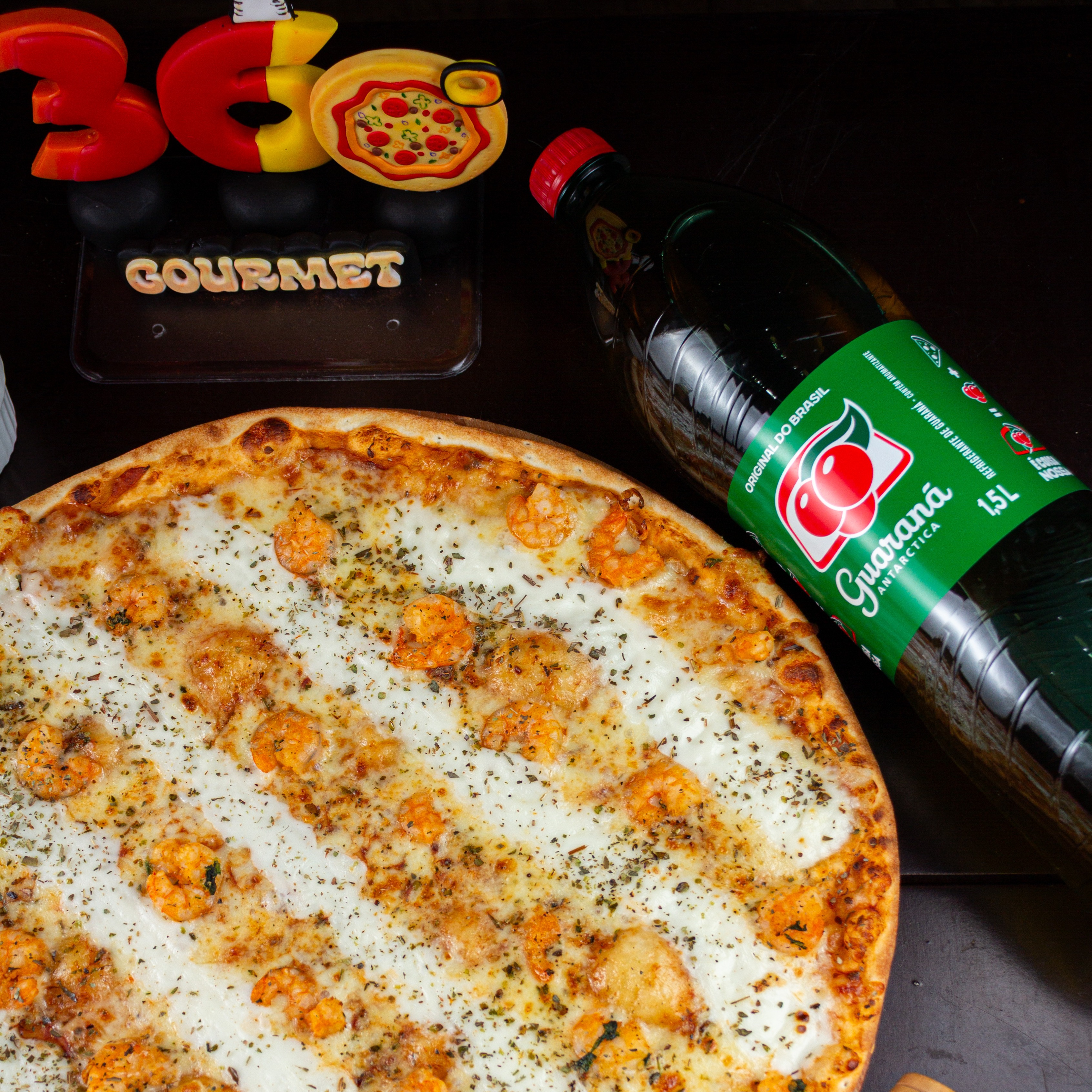 Média (35cm) com Refri por + R$6,00