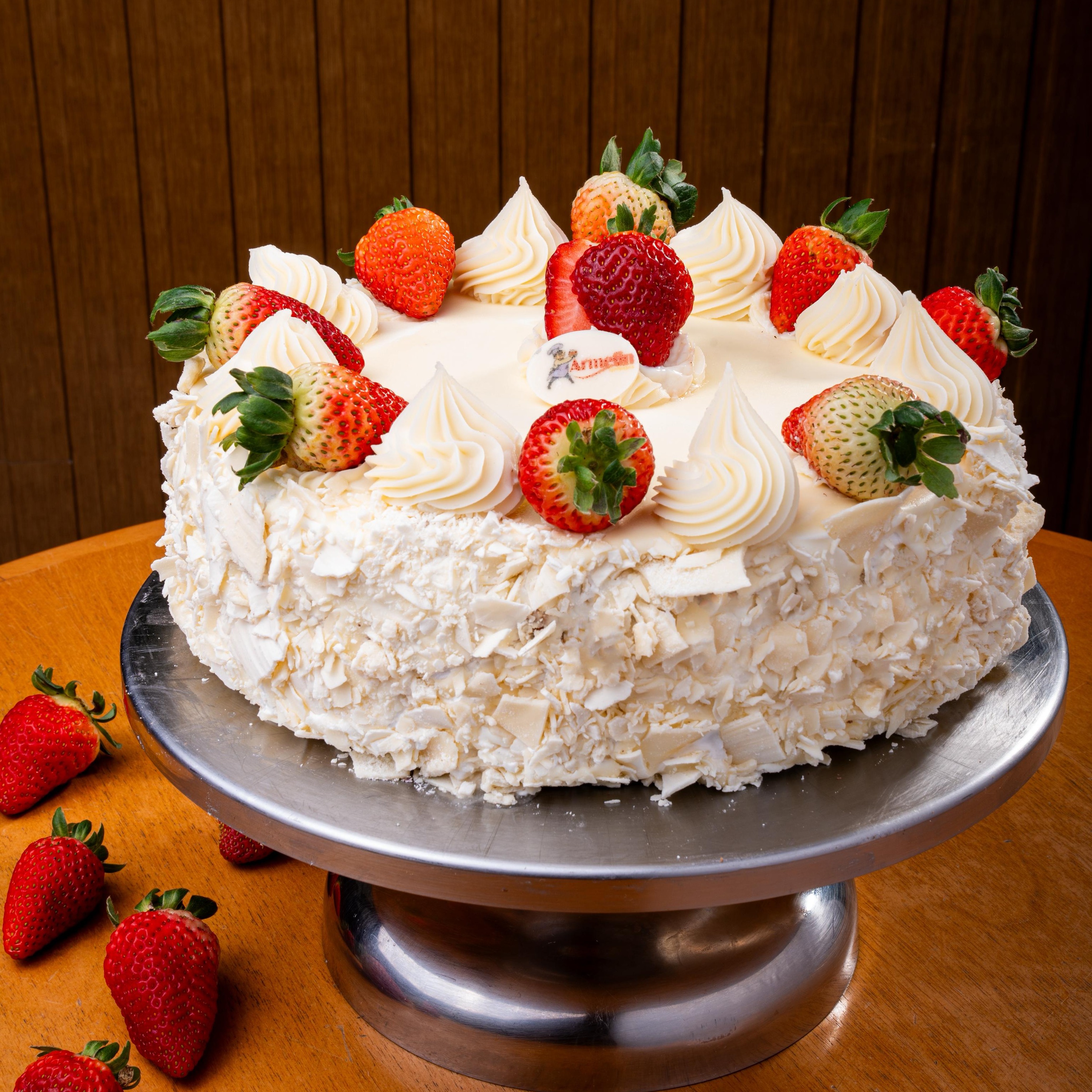 Torta de 5 Leites com Morangos